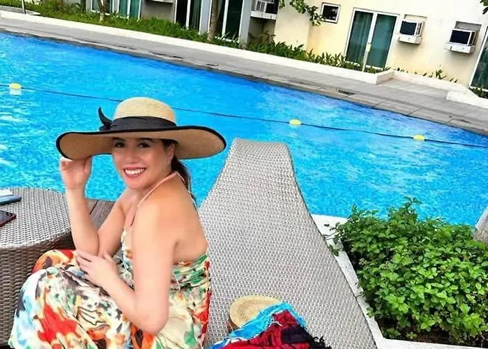 Apartment Phebs 2bedroom Posh In The Heart Of Makati Manila