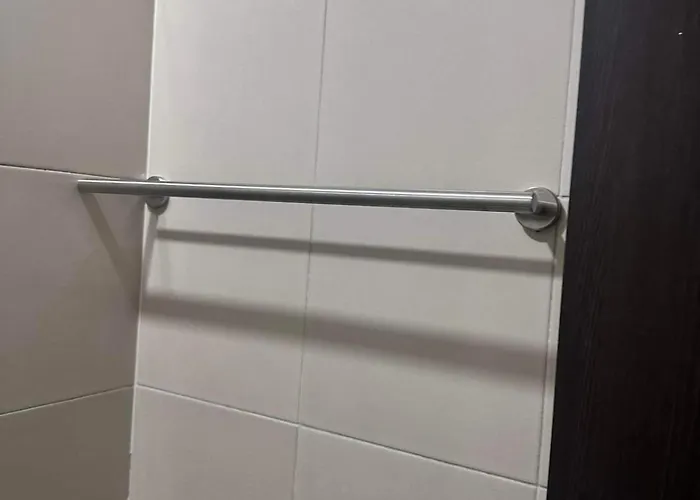Phebs 2bedroom Posh In The Heart Of Makati Manila