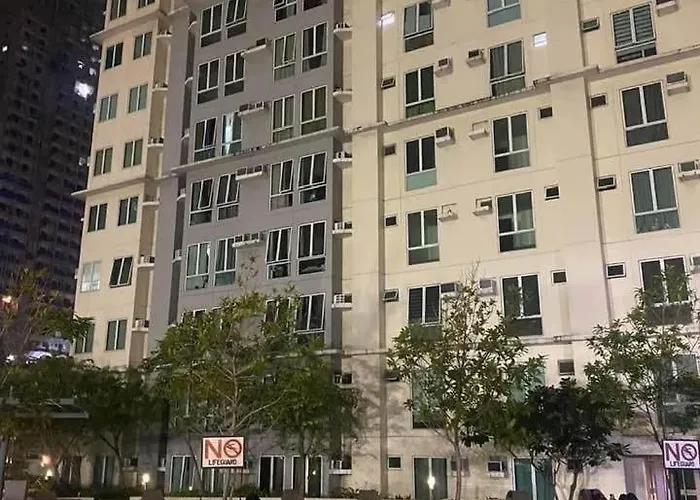 Phebs 2bedroom Posh In The Heart Of Makati Apartment