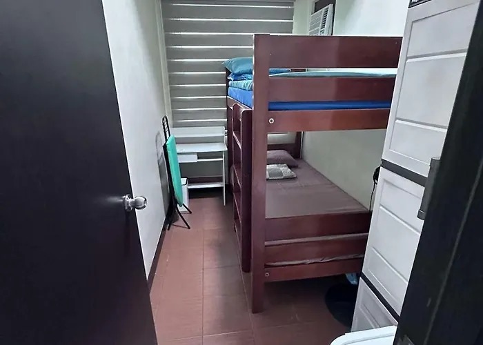 Apartment Phebs 2bedroom Posh In The Heart Of Makati *