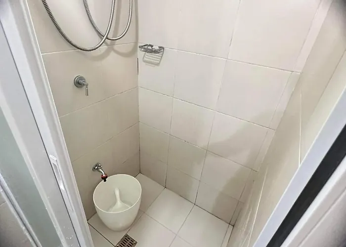 Apartment Phebs 2bedroom Posh In The Heart Of Makati *