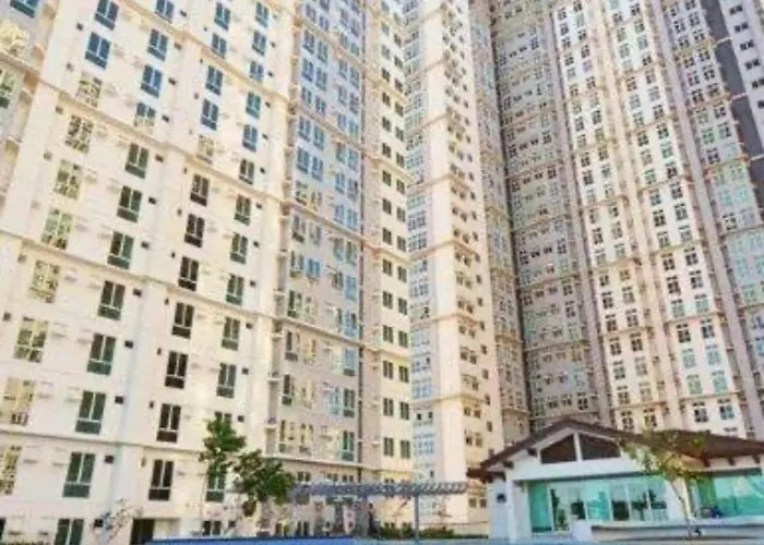 Apartment Phebs 2bedroom Posh In The Heart Of Makati
