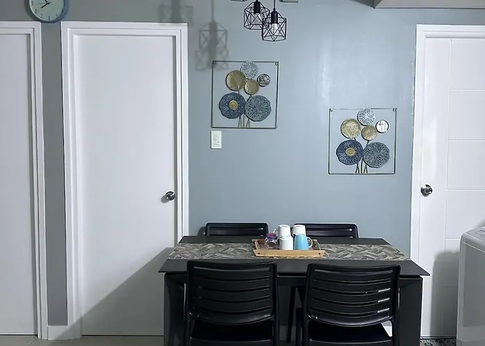 Apartment Phebs 2bedroom Posh In The Heart Of Makati Manila
